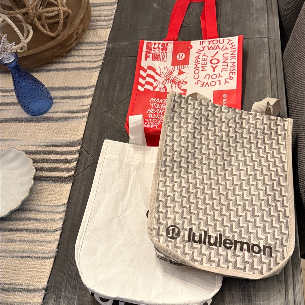 Lululemon tan pattern black and Red Tote Bags reusable. Set of 3 New!!